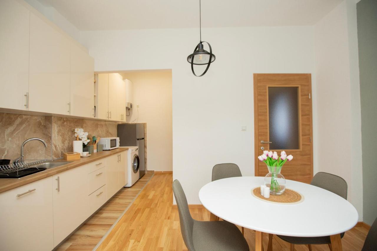 Apartment Narona מוסטר מראה חיצוני תמונה